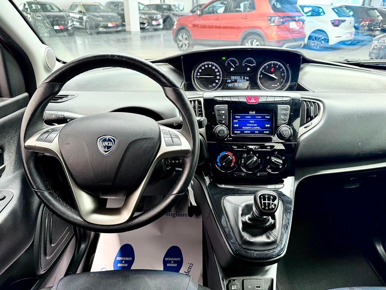 Lancia Ypsilon 1.0 FireFly 5 porte S&S Hybrid Ecochic Gold