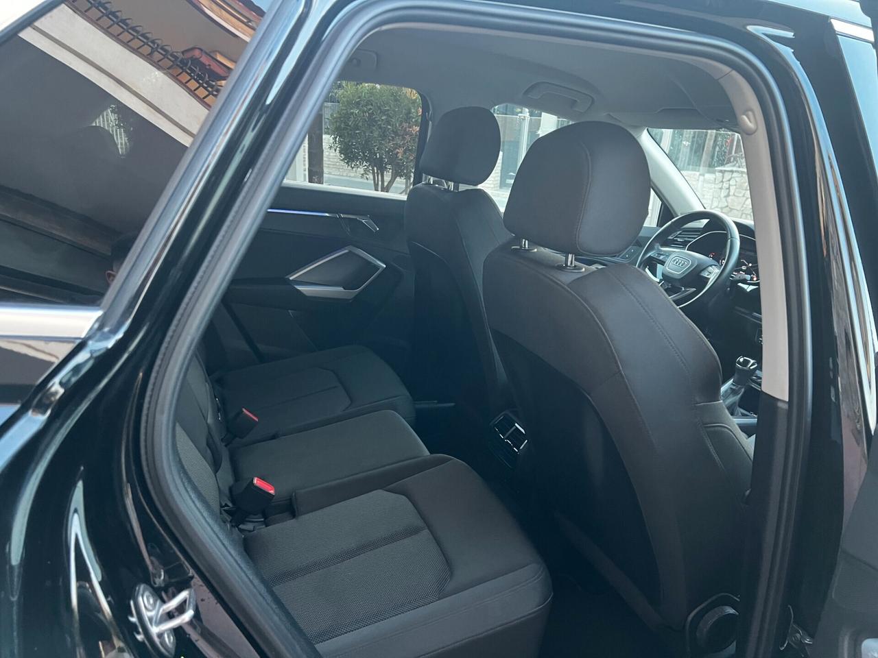 Audi Q3 35 TDI S tronic - 2020