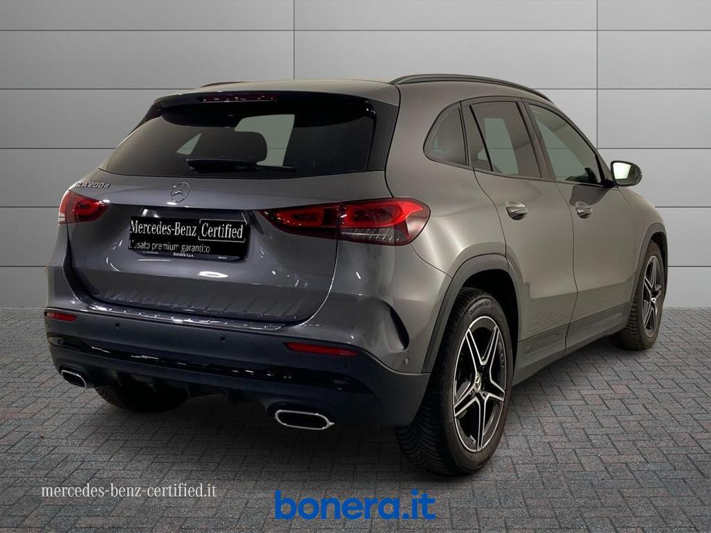 Mercedes GLA 200 200 D Premium 8G-DCT