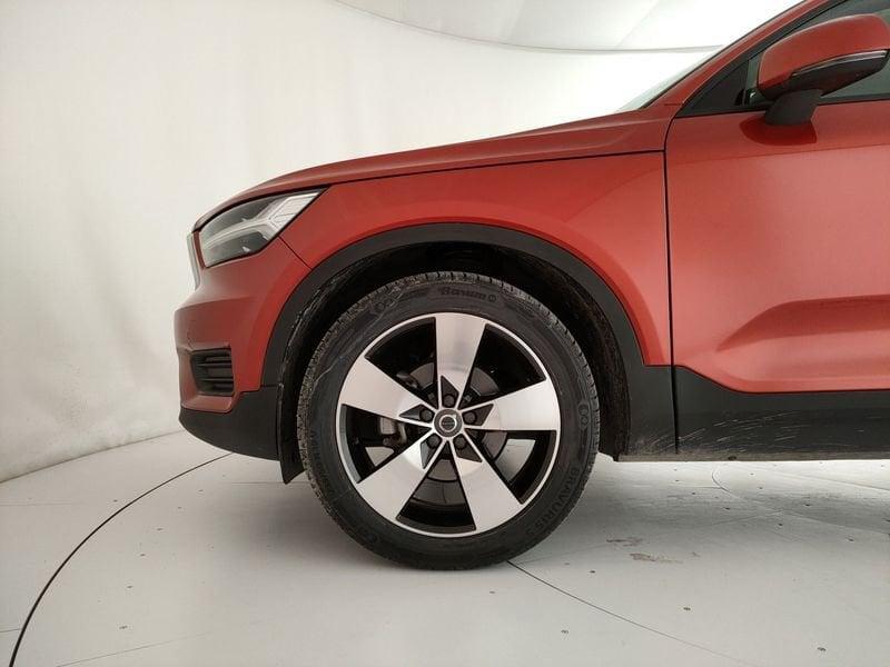 Volvo XC40 1.5 t3 Momentum 156cv