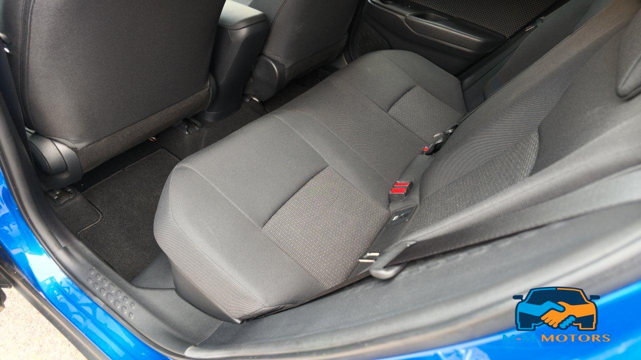 Toyota C-HR 5 Porte C-HR 1.8h Active 2wd e-cvt