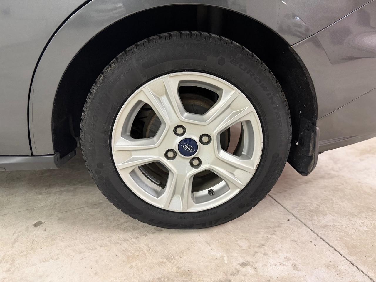 Ford Tourneo Courier 1.5 TDCI 95 CV Titanium