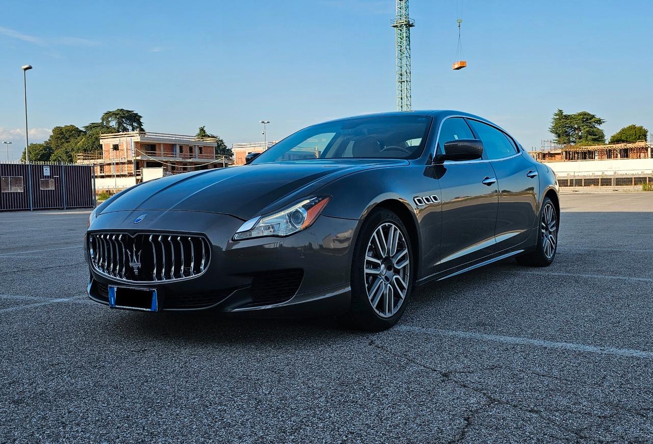 Maserati Quattroporte v6