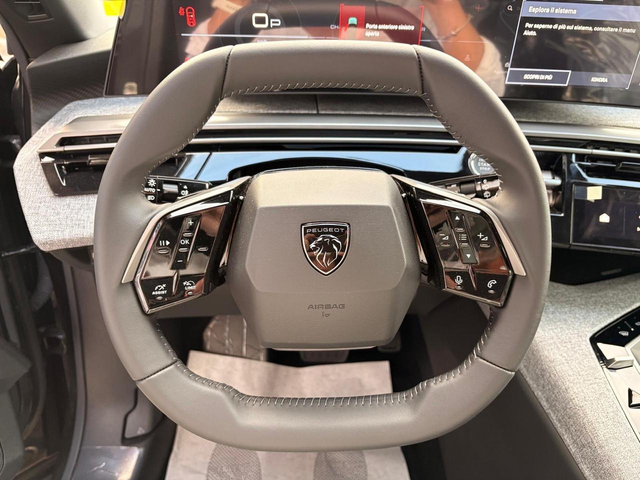 Peugeot 5008 Hybrid 145 e-DCS6 Allure 7 POSTI KM0