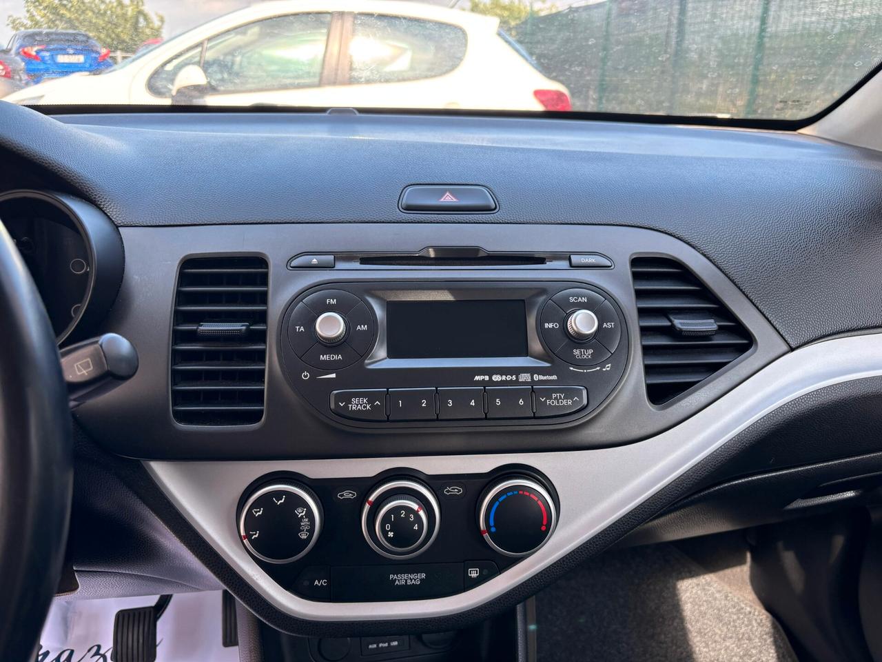 Kia Picanto 1.0 GPL Neopatentati