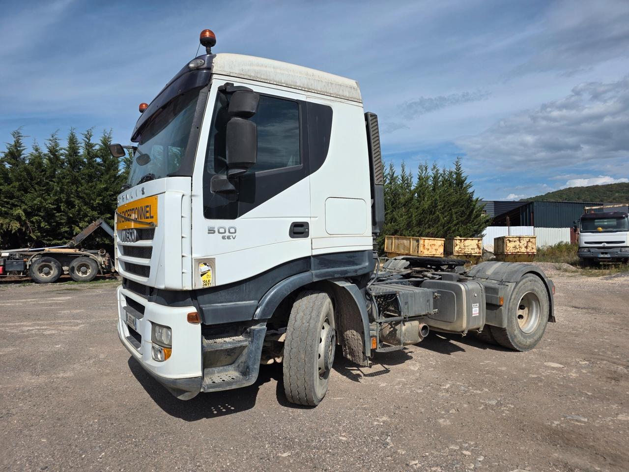 IVECO Stralis AS440S50T/P – 500 CV – Cambio manuale – solo circa 375.000 km