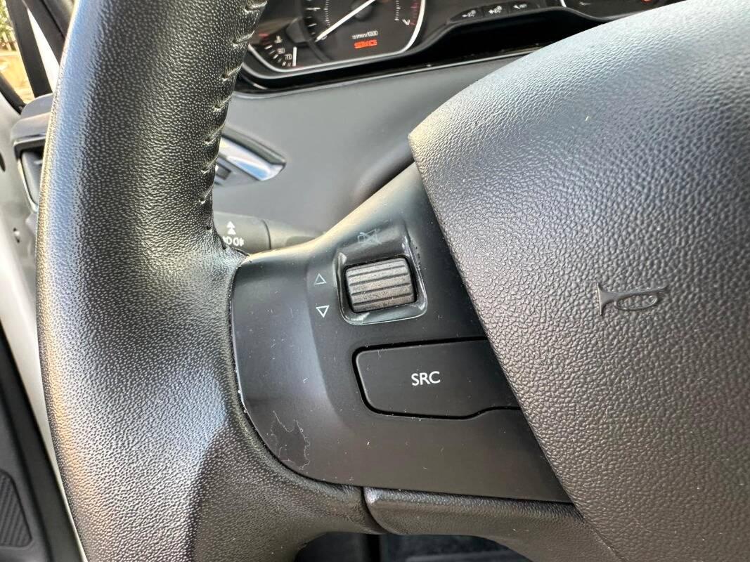 Peugeot 208 1.2 puretech Active 82cv 3p