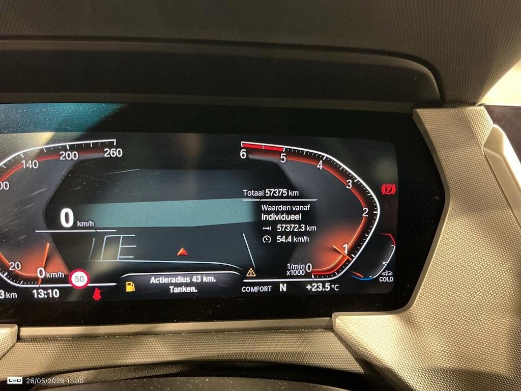 BMW 116D 115CV 6M. BUSINESS ADVANTAGE ( FARI LED - BMW DIGITAL COCKPIT - CRUISE - NAVI - MIRROR - PDC )