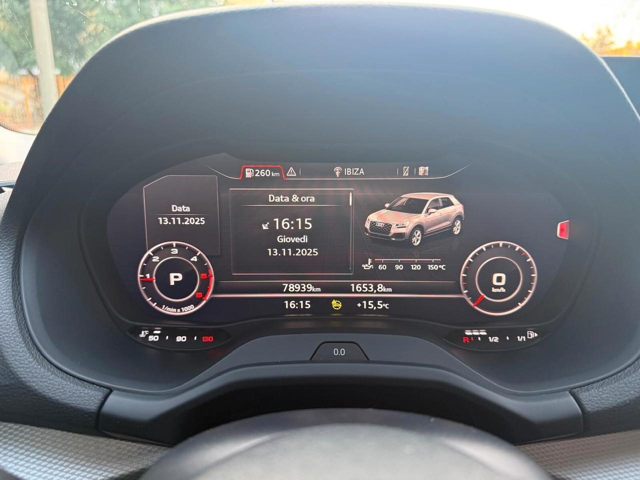 Audi Q2 30 TDI S tronic cockpit navigatore