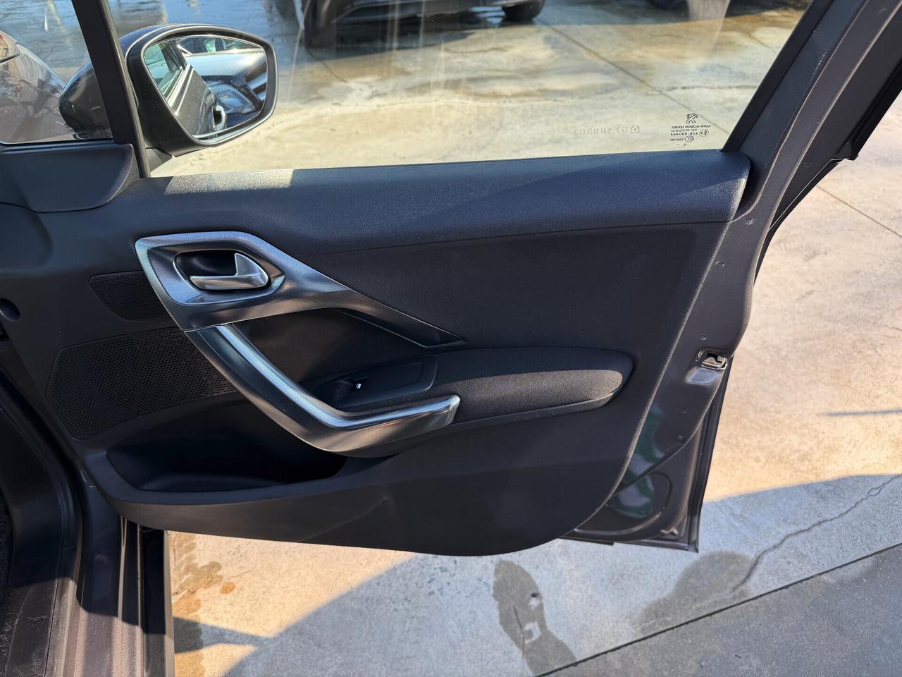 Peugeot 2008 BlueHDi 100 GT Line /2017