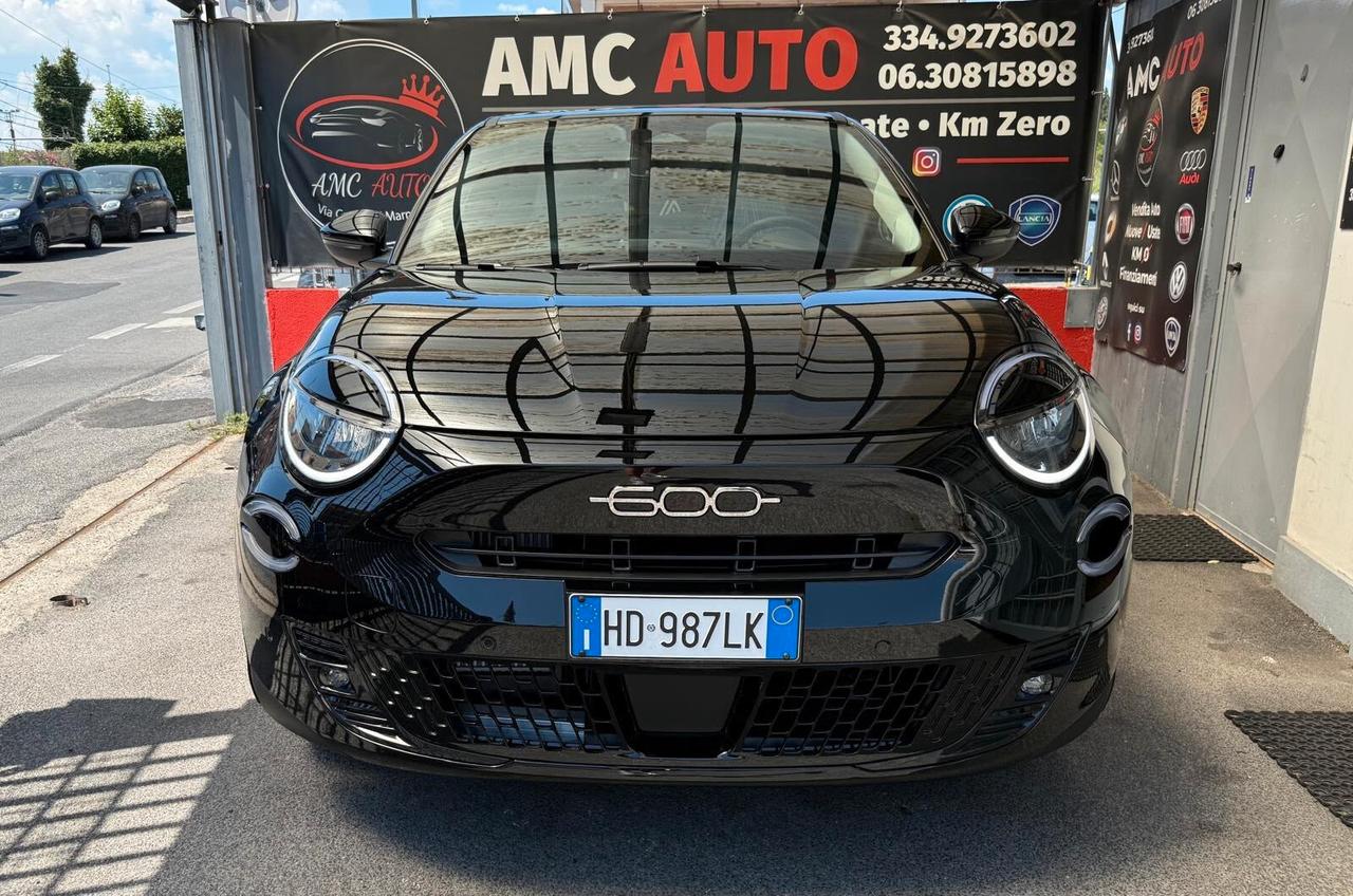 Fiat 600 Hybrid 110 CV DCT MHEV La Prima