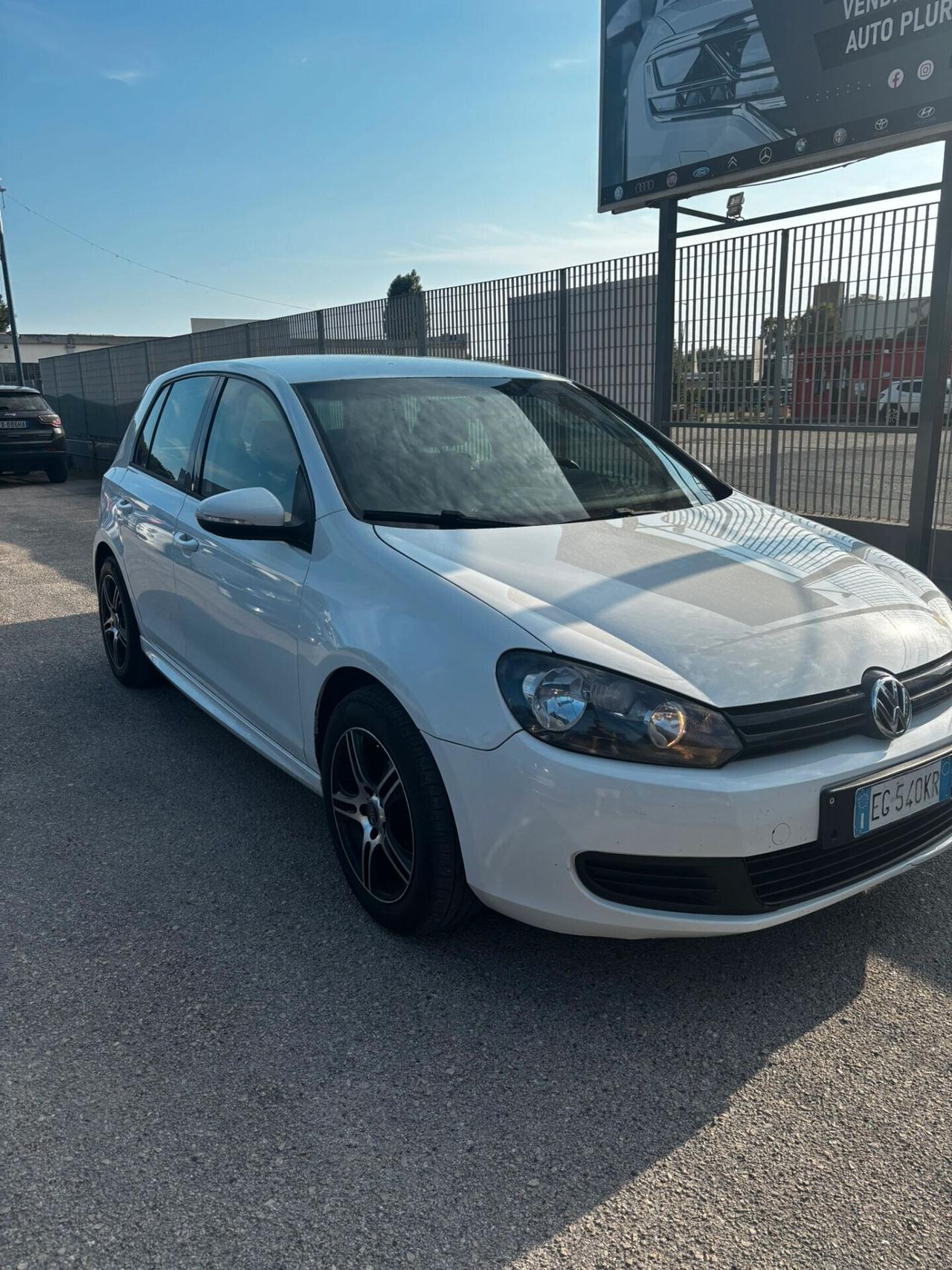 Volkswagen Golf 1.6 TDI DPF 3p. Highline