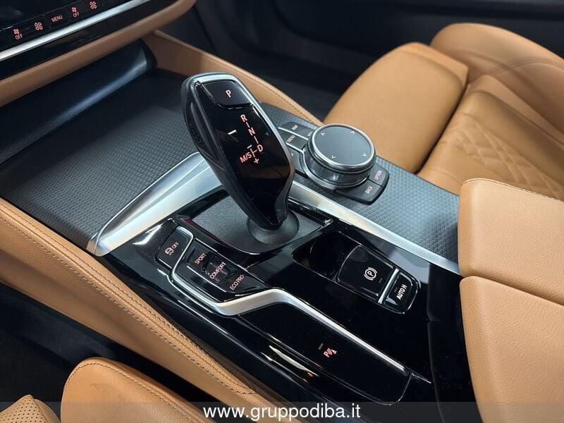 BMW Serie 5 Touring Serie 5 G31 2020 Touring LCI D 530d Touring mhev 48V Luxury auto