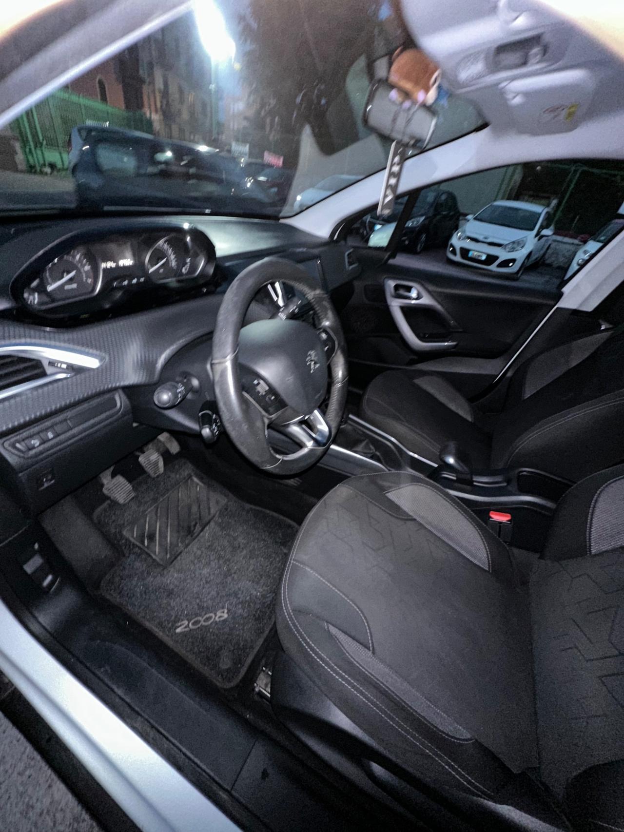Peugeot 2008 PureTech 82 Allure