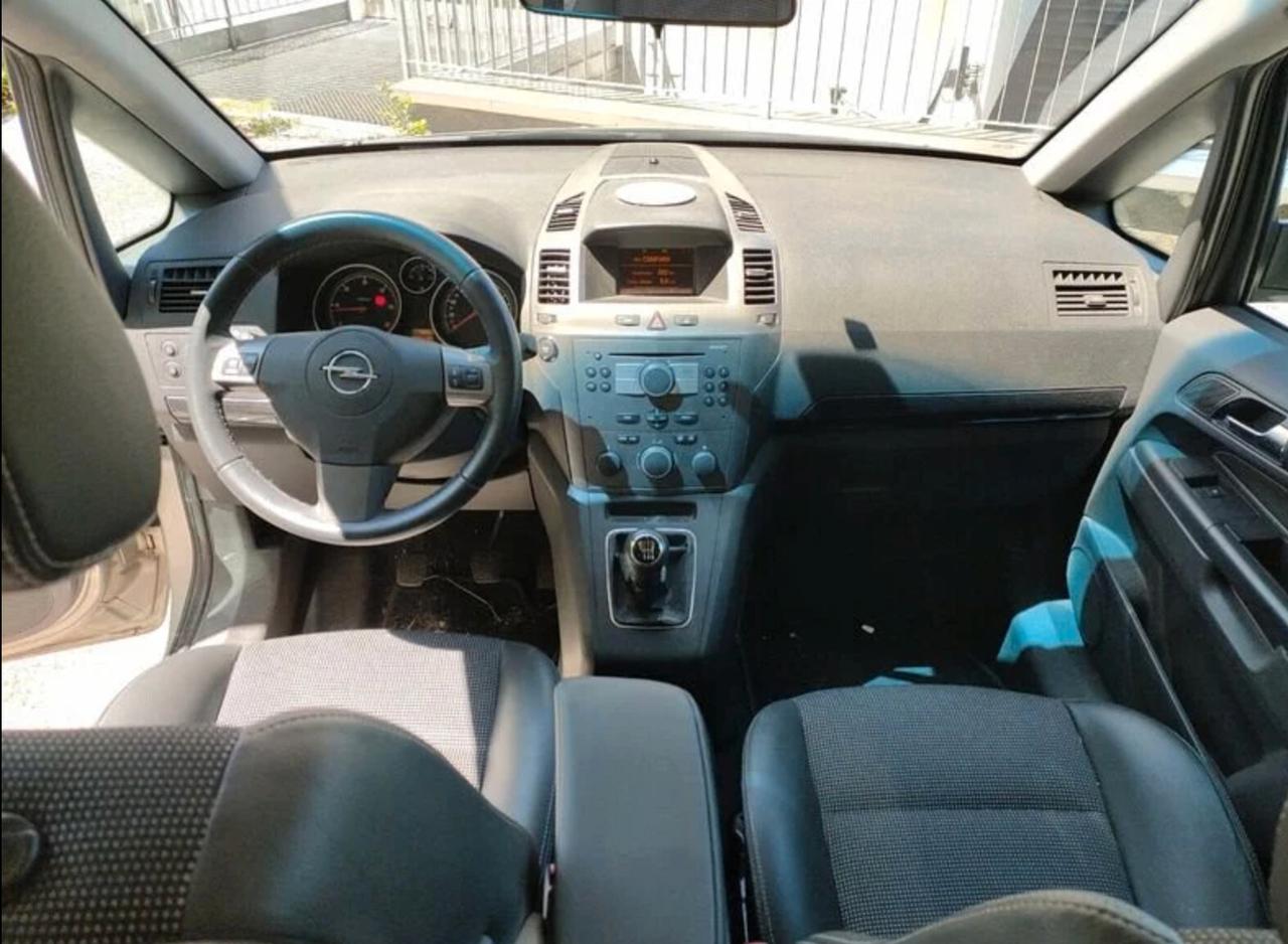 Opel Zafira 1.9 16V CDTI 150CV Cosmo