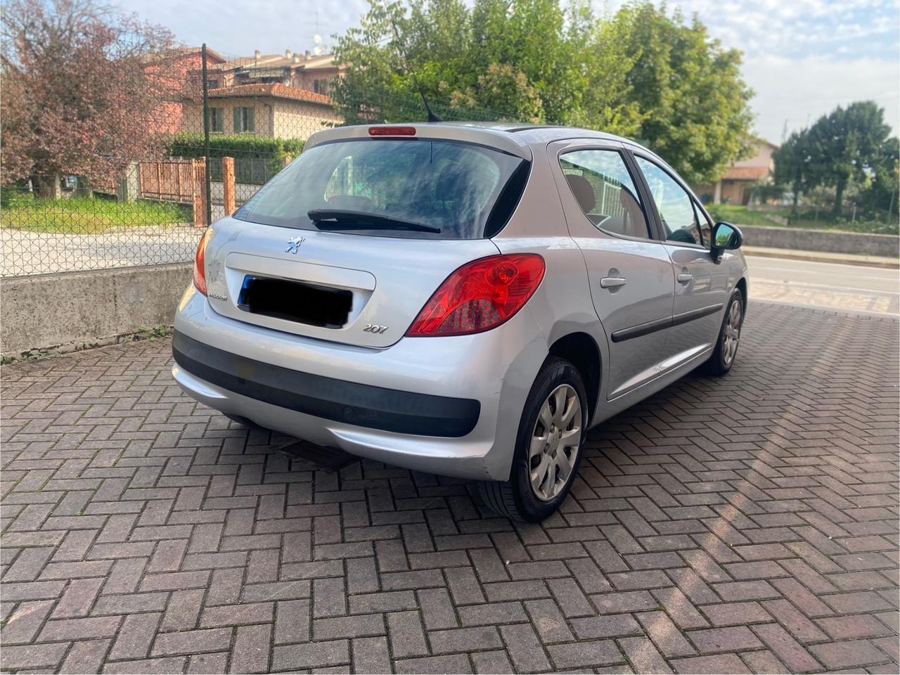 Peugeot 207 1.4 8V 75CV 5p. X Line neopatentati