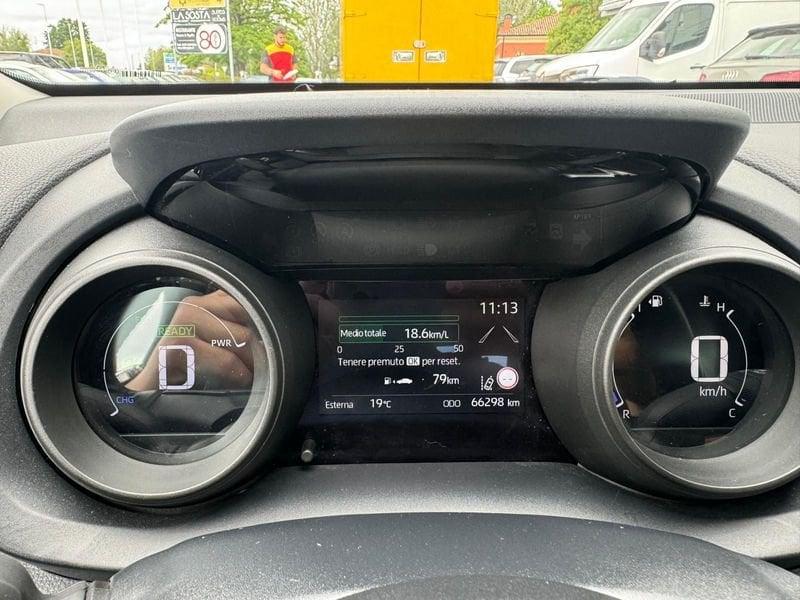 Toyota Yaris Hybrid Trend MY22