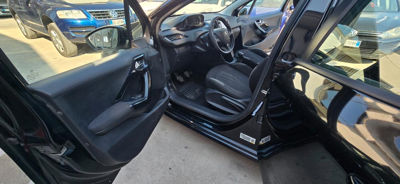 Peugeot 208 1.4 HDi 68 CV 5 porte Access