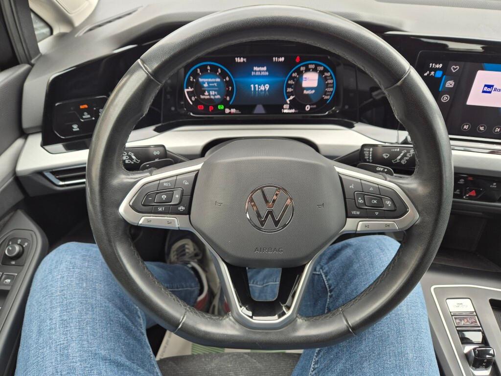 Volkswagen Golf 8 1.0 110CV eTSI EVO DSG Life