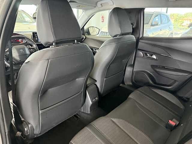 Peugeot 2008 1.2 PureTech 130 CV EAT8 Allure