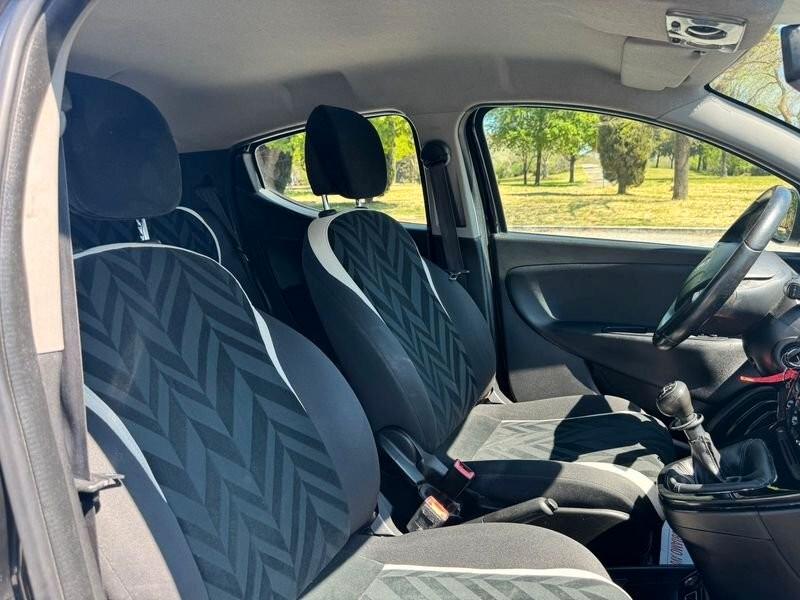 Lancia Ypsilon 1.2 69 CV 5 porte Gold - PREZZO REALE