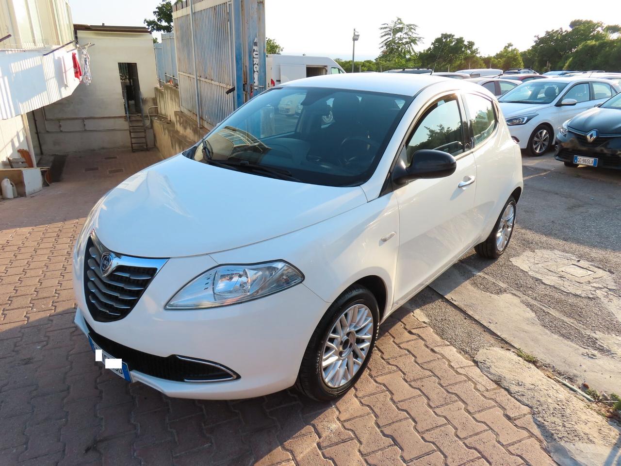 Lancia Ypsilon 1.2 69 CV 5 porte Gold SOLO 110.000 KM