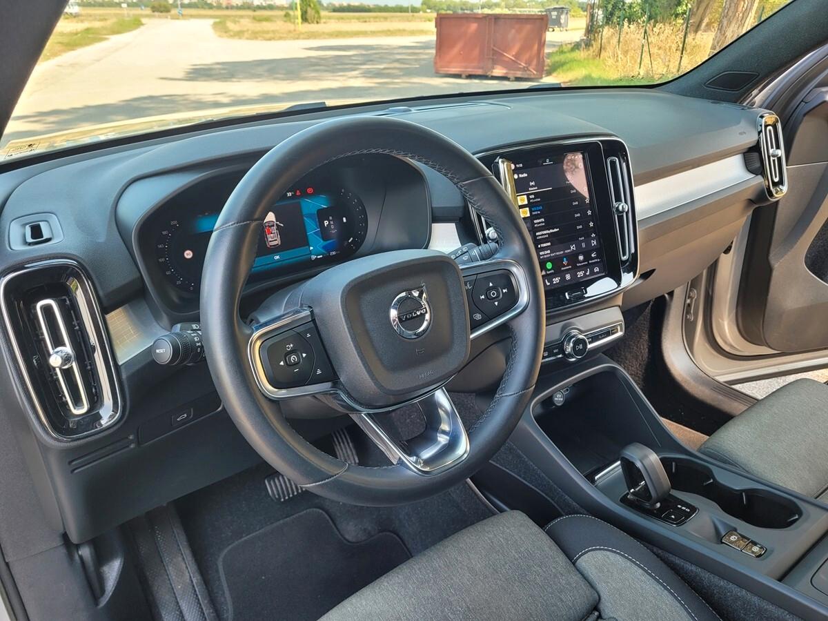 Volvo XC40 B3 automatico Core