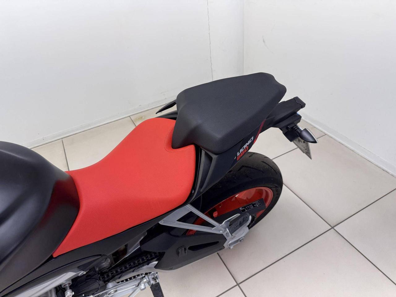 APRILIA Tuono 660