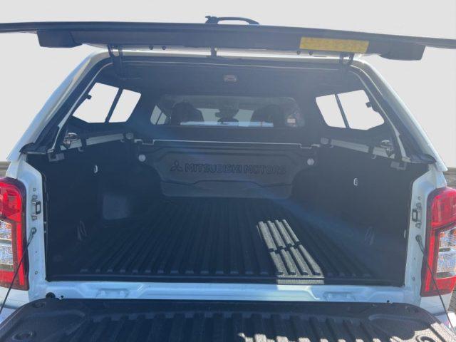 MITSUBISHI L200 L200 2.3 D Double Cab 4x4 Super Select Intense