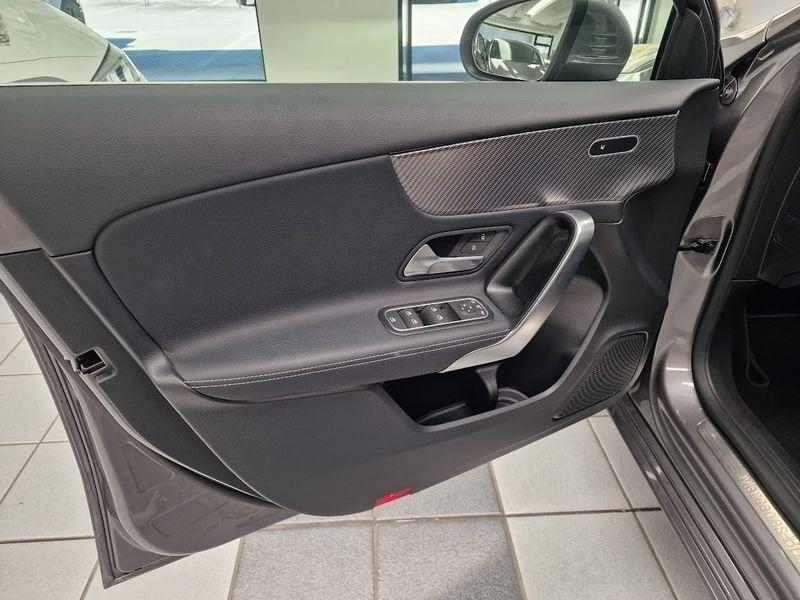 Mercedes-Benz Classe A A 180 Automatic Progressive Adv Plus IVA ESPOSTA