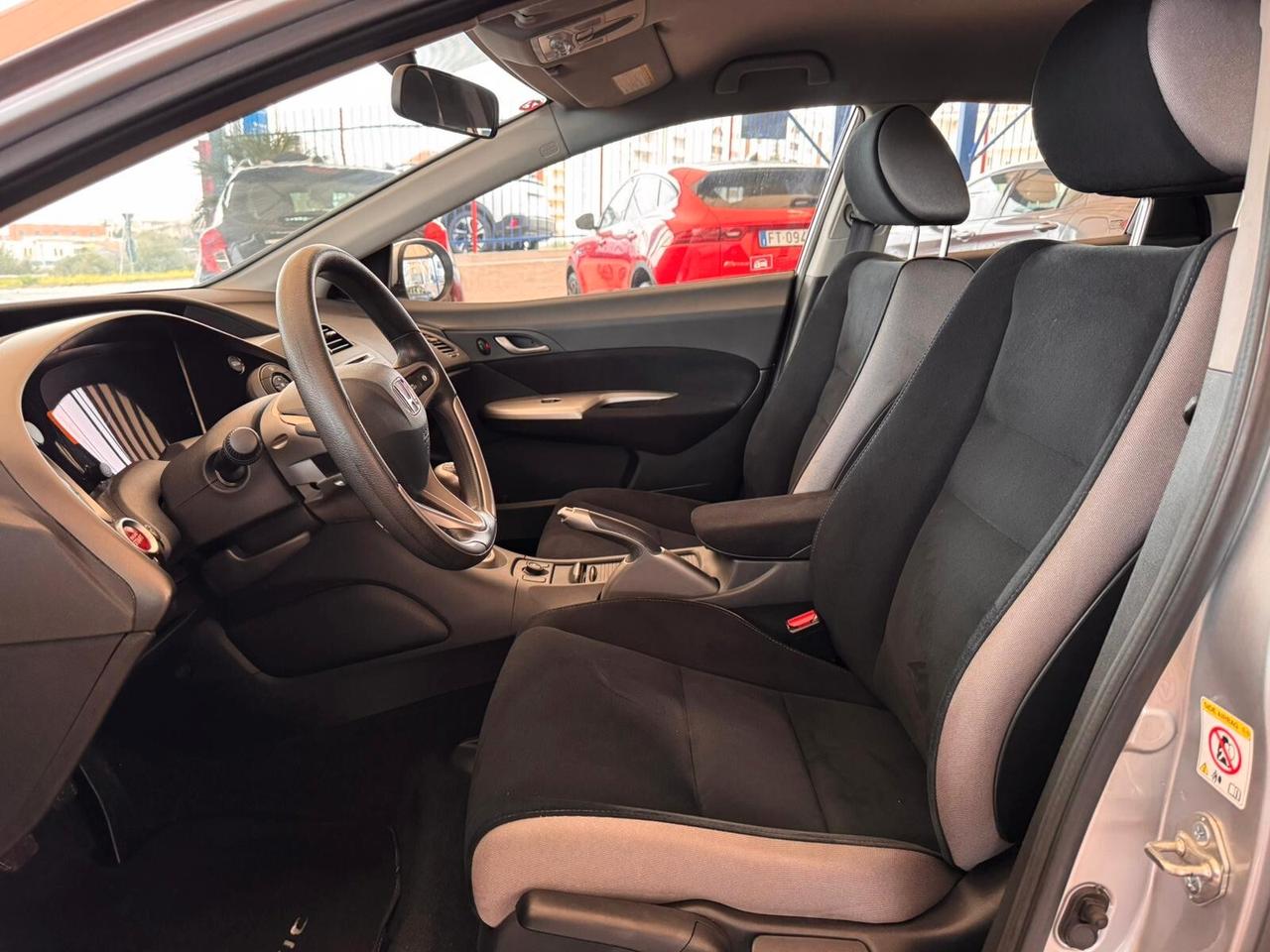 Honda Civic 2.2 i-CTDi 5p. Executive