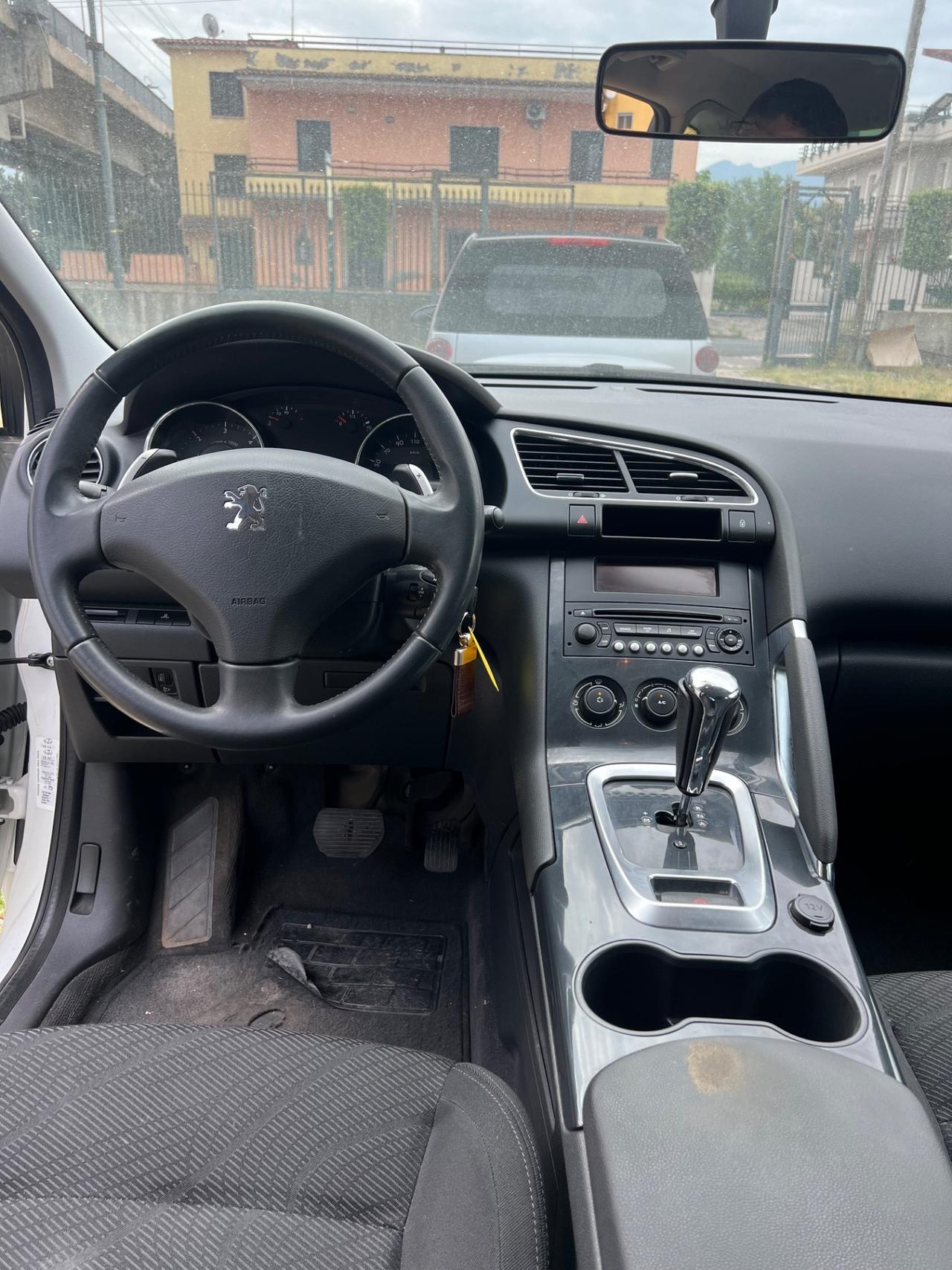 Peugeot 3008 1.6 HDi 110CV cambio robotizzato