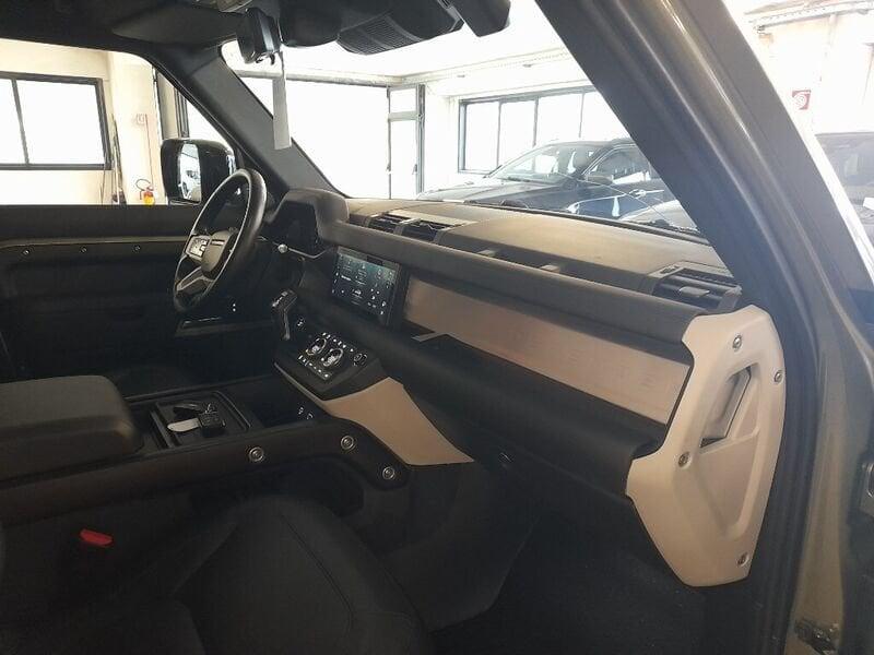 Land Rover Defender Defender 110 3.0D I6 200 CV AWD Auto SE