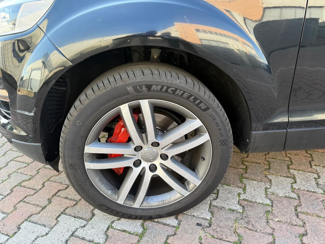 Audi Q7 3.0 V6 TDI 240 CV quattro tiptronic GANCIO TRAINO