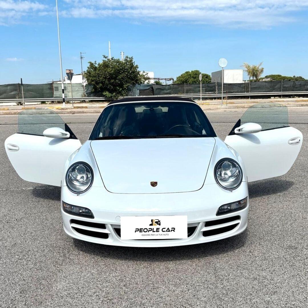 Porsche 911 Carrera 4S Cabriolet - 355CV