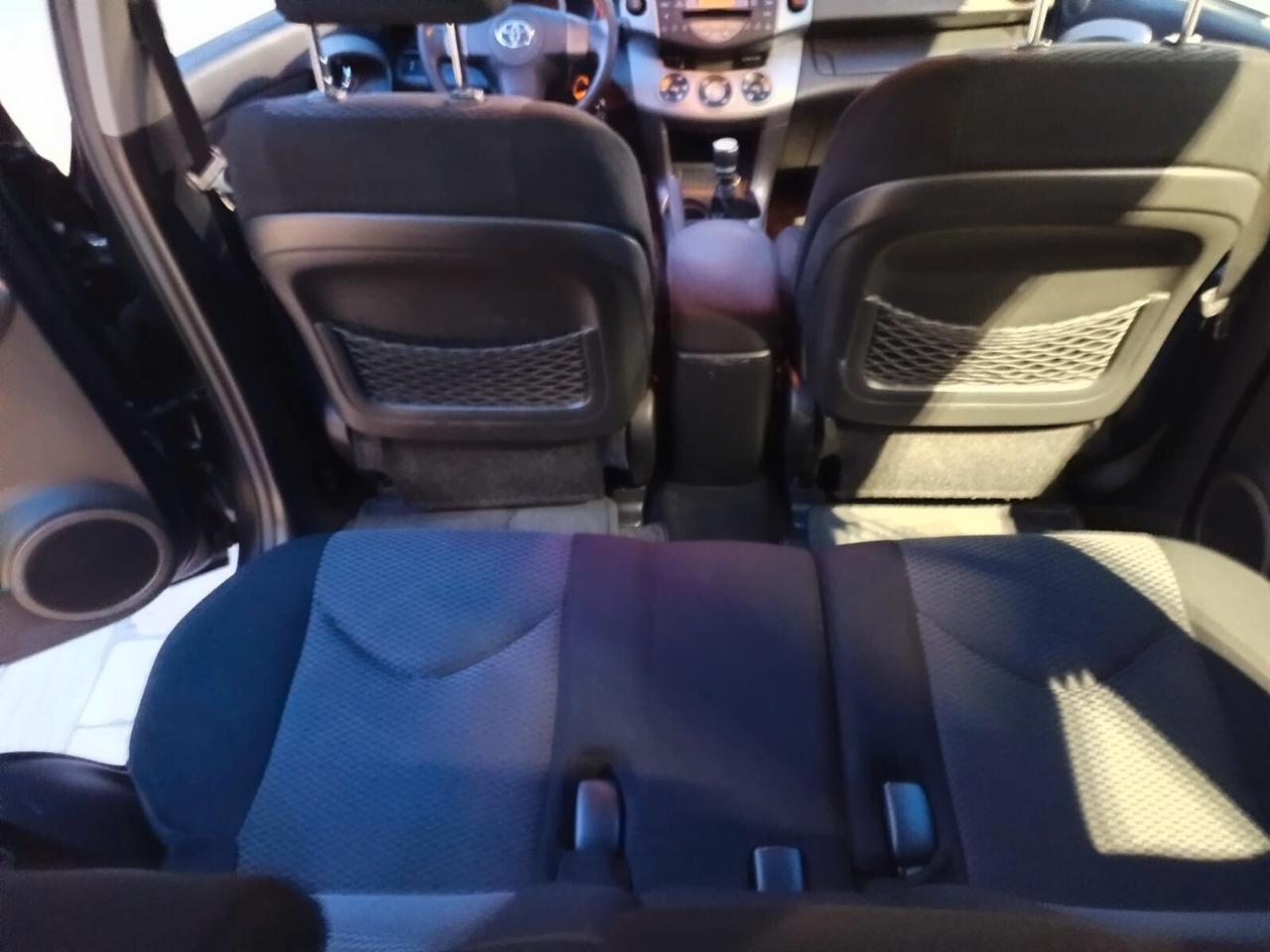 Toyota RAV4 2.2 D-4D 4WD Tua Da 93 Euro al Mese