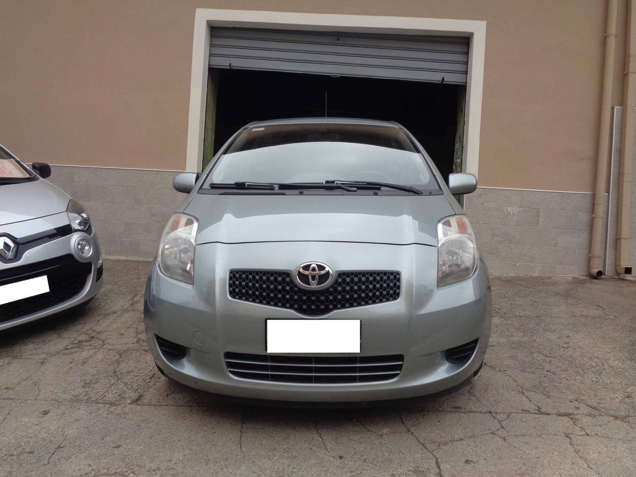 Toyota Yaris 1.3 3 Porte (FINANZIABILE)