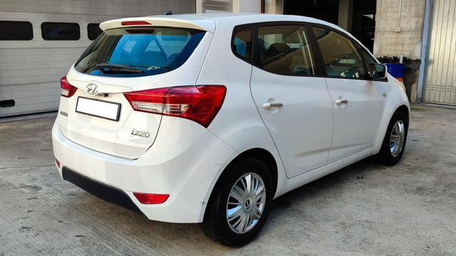 HYUNDAI iX20 1.4 90 CV DOPPIO TRENO PNEUMATICI EST/INV