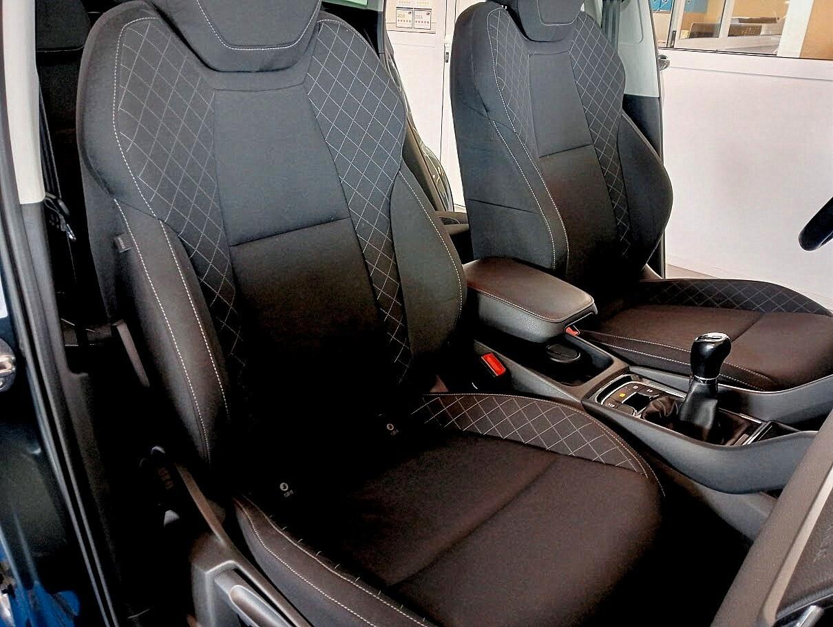 Skoda Karoq 1.6 TDI AMBITION CARPLAY CAMERA 17" PRONTA CONS