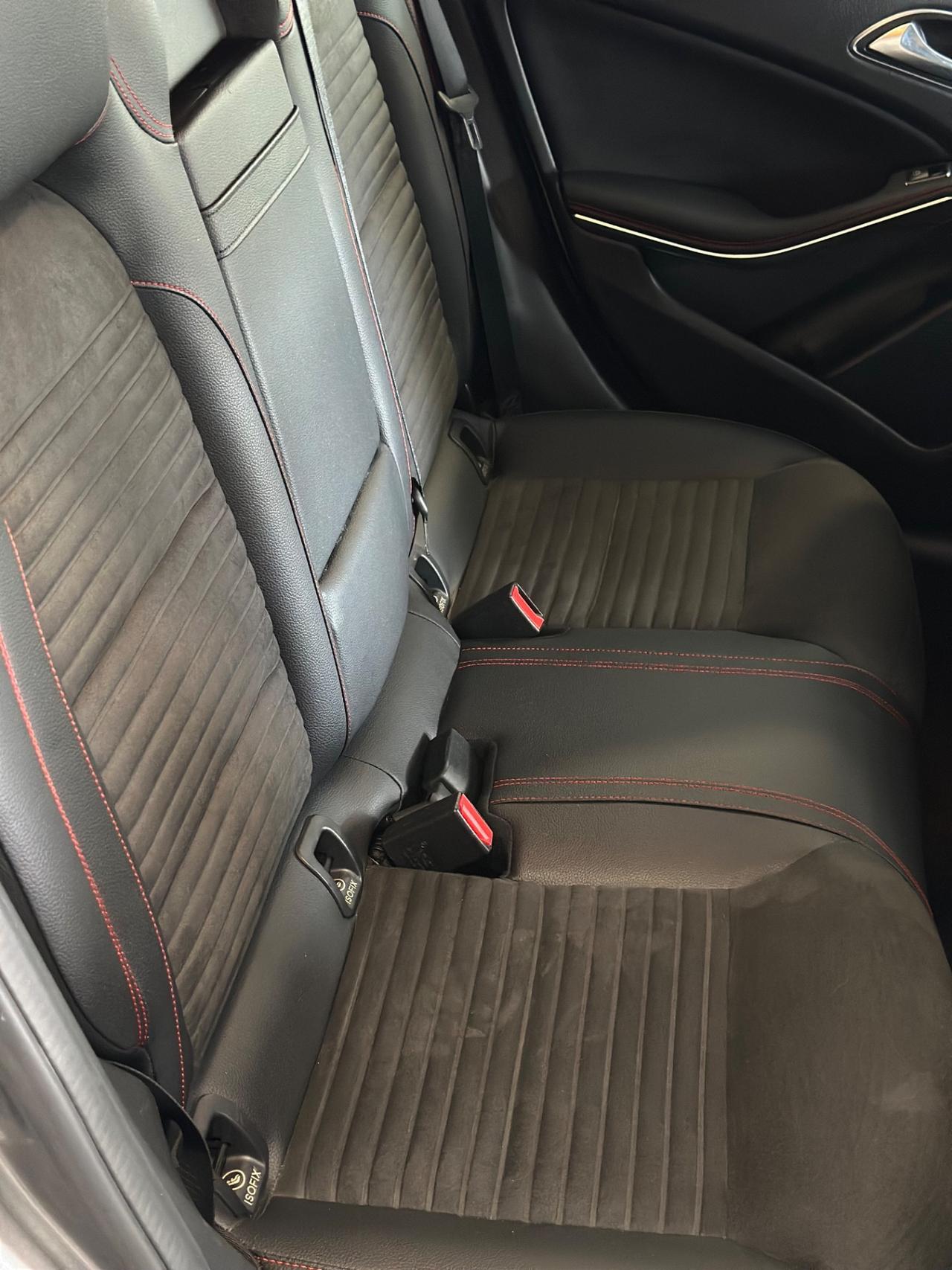 Mercedes-benz GLA 200 d Automatic Premium