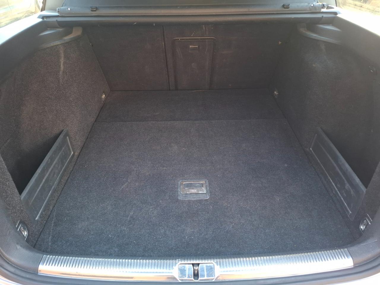 Volkswagen Passat 2.0 TDI DPF Var. Highline