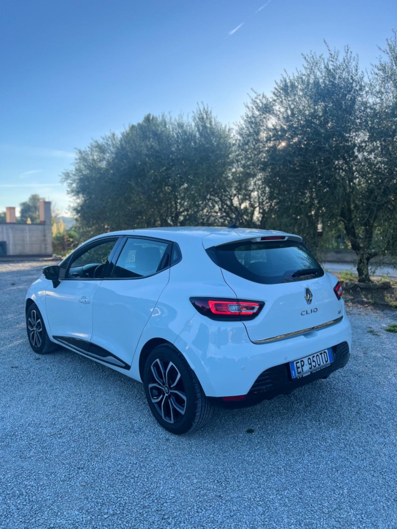Renault Clio 1.5 dCi 90 cv 2014 PARI AL NUOVO