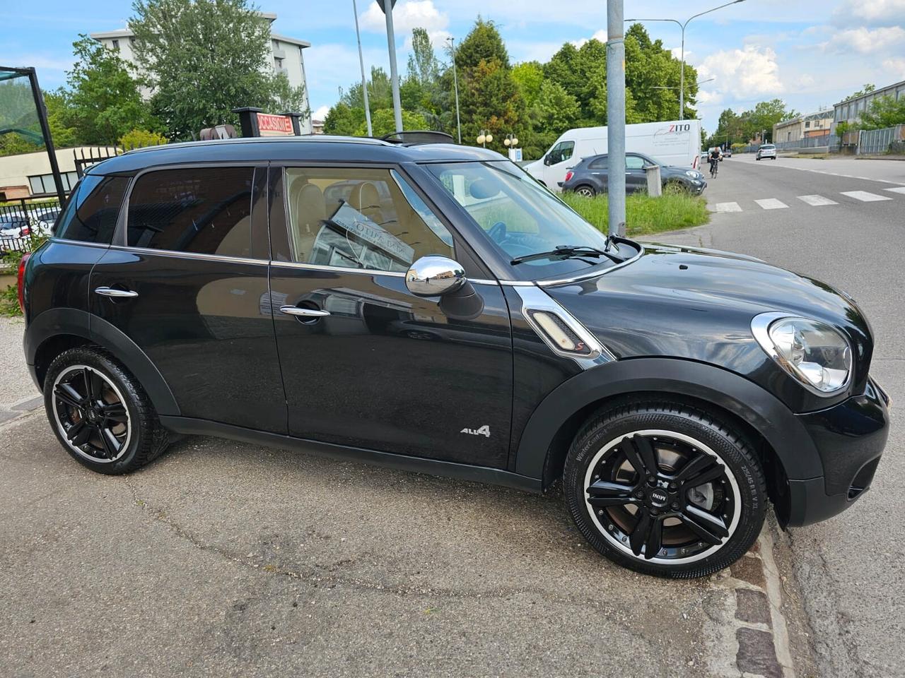 Mini Cooper Countryman 2.0 SD 143cv All4*Pelle*Navi*Tetto*Pdc*18*Bi-Xeno*