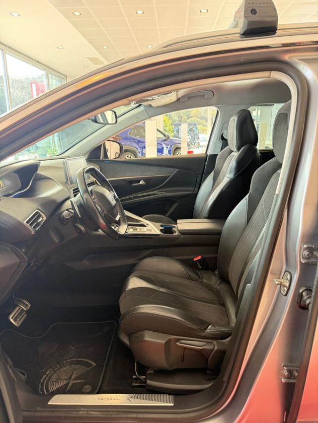 PEUGEOT 5008 BlueHDi 120 S&S EAT6 Crossway