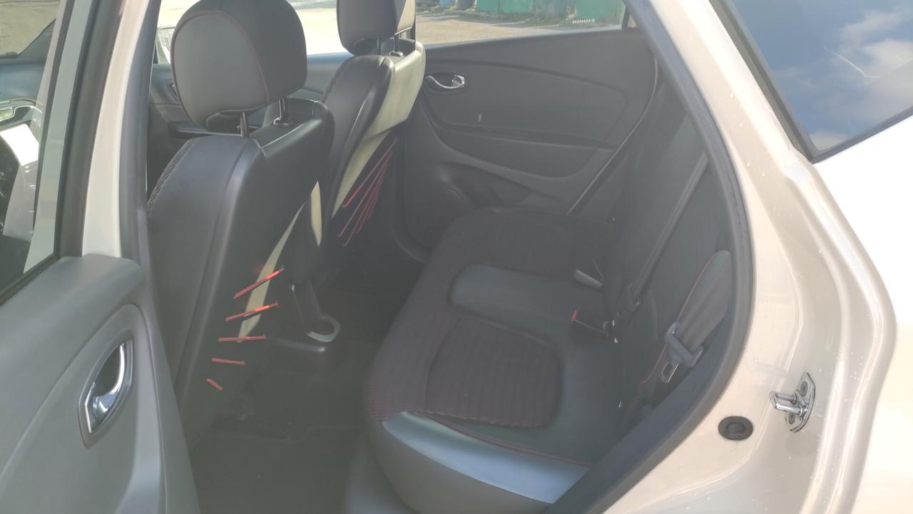 Renault Captur 1.5 dCi 8V 90 CV 66KW NEOPATENTATI - 2015