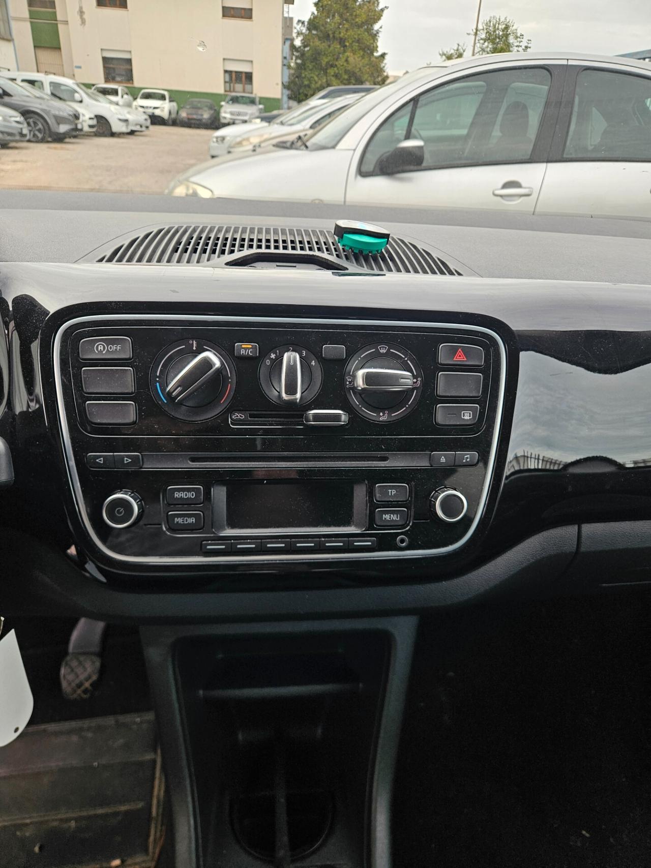 Volkswagen up! Eco move up