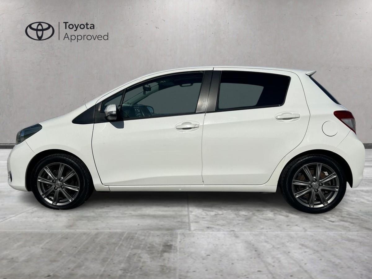 TOYOTA Yaris III 2011 - Yaris 5p 1.3 Lounge