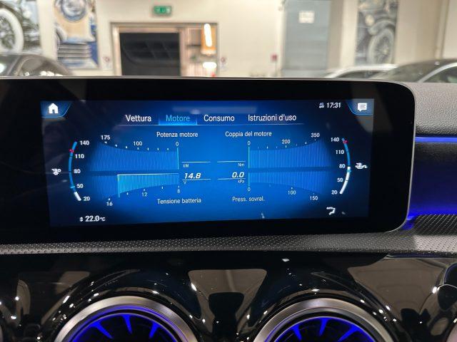 MERCEDES-BENZ A 180 Premium AMG - Auto-18"-Multibeam-Tetto-Pack Luci