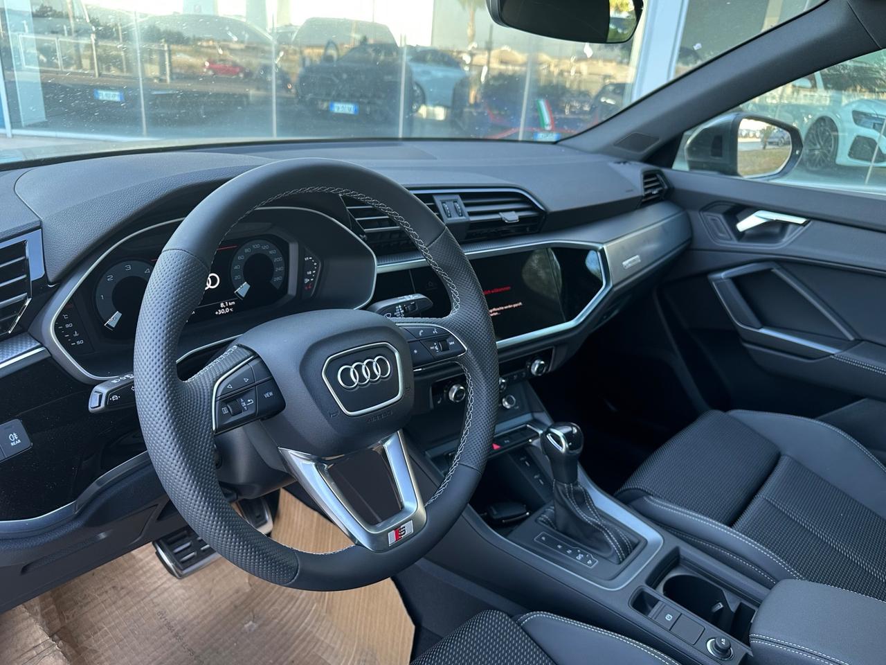 Audi Q3 Spb 35 Sline possibilità noleggio no scoring