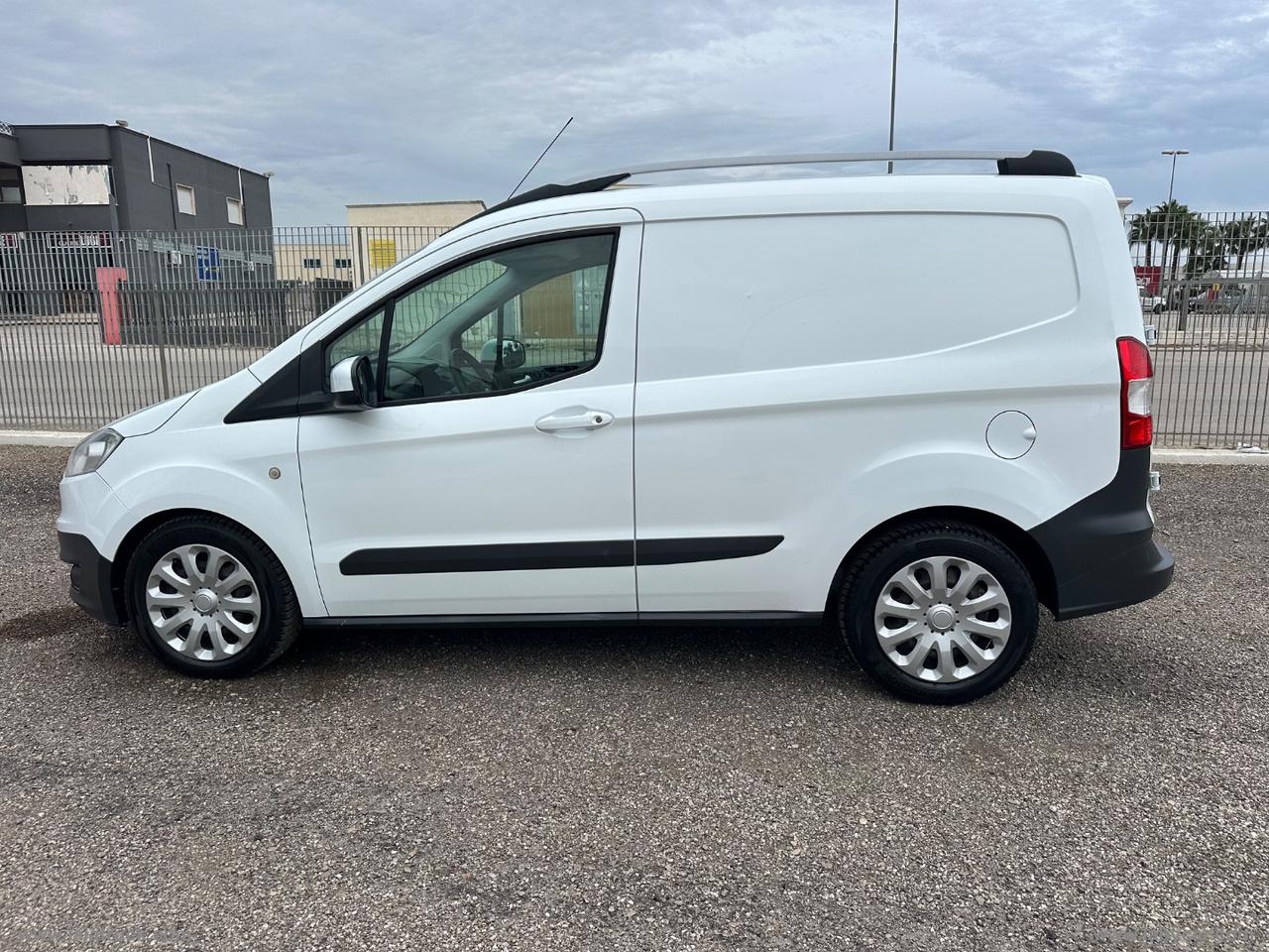 Transit Courier 1.6 TDCi 95CV Van Entry